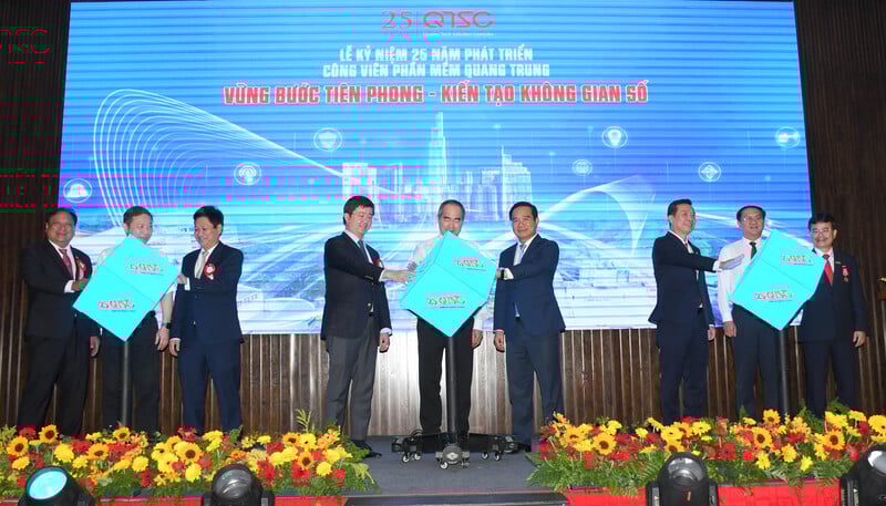 QTSC: 'Anh cả' kết nối doanh nghiệp công nghệ chuỗi cung ứng toàn cầu