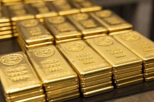 Giá vàng đang rơi rất sâu, đâu là lý do chính?