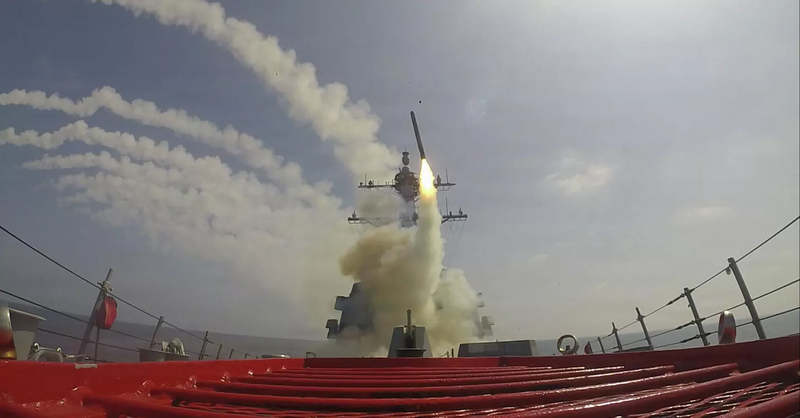 Xung đột Trung Đông ngày 15/3: Nhiều động thái mới tại eo biển Hormuz