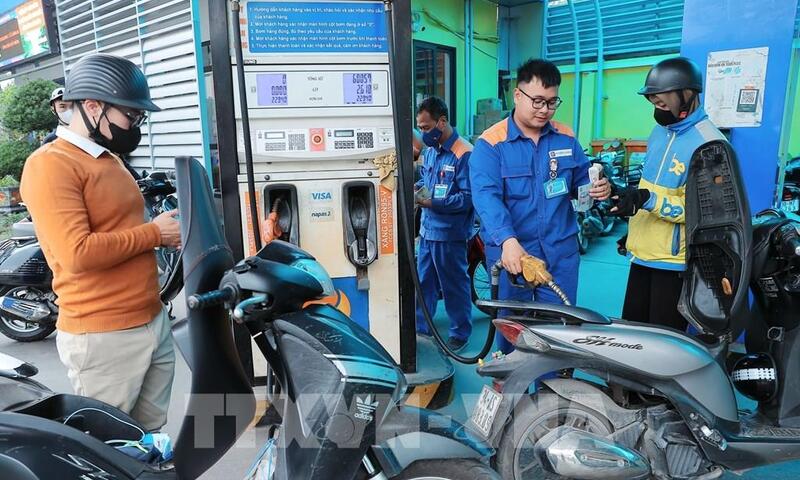 Tiếp tục giữ ổn định giá xăng dầu, tạo đà cho phát triển kinh tế