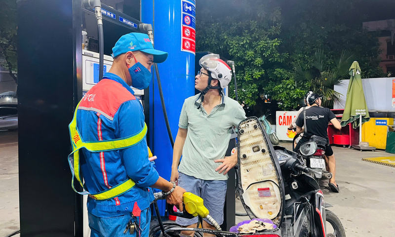 Giá xăng dầu hôm nay 5/1/2026: Tiếp tục biến động