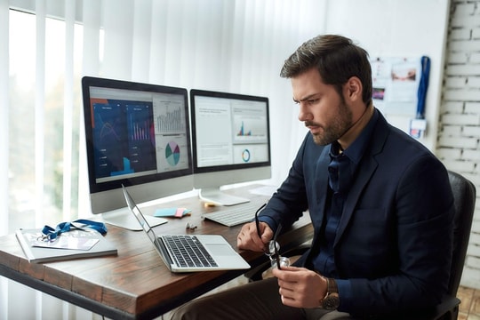 Dòng tiền ngoại tiếp tục rút lui, tâm điểm bán ròng gọi tên ACB, FPT cùng HPG