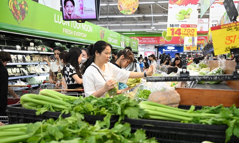 Phó Thủ tướng yêu cầu kiểm soát lạm phát, bảo đảm nguồn cung hàng hóa
