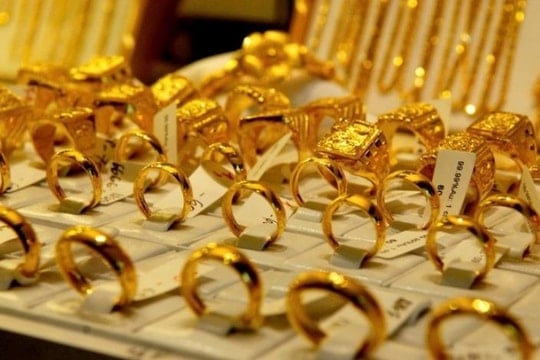 Thị trường kim loại quý hôm nay 31/3: Giá vàng bật tăng mạnh