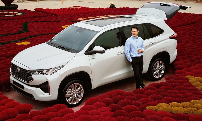 Thị trường ô tô tháng 4 tăng tốc, xe hybrid bùng nổ với ưu đãi dồn dập