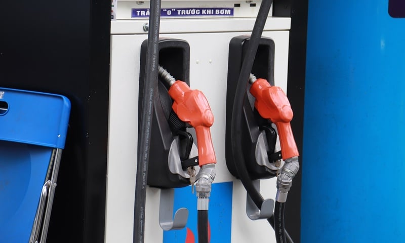 Giá xăng dầu hôm nay 17/09/2025: Tiếp đà tăng hơn 1%