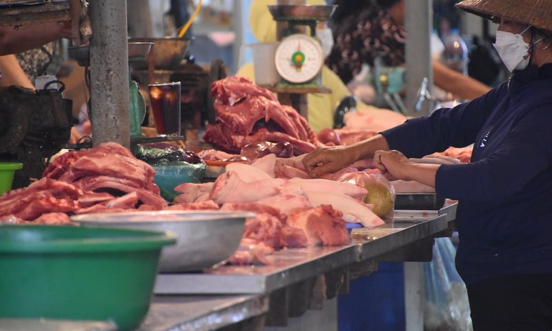 Chủ động nguồn cung thịt lợn cho cao điểm Tết Bính Ngọ 2026