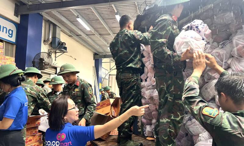 Saigon Co.op tung gói trợ giá, bán hàng không lợi nhuận