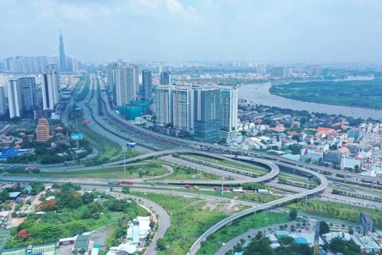 Chiến lược xoay vốn giúp ông lớn hạ tầng TPHCM bám trụ ‘sân chơi’ PPP