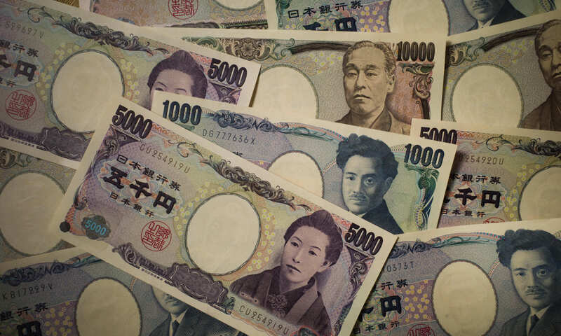 Thị trường tài chính Nhật Bản phản ứng tích cực sau bầu cử hạ viện