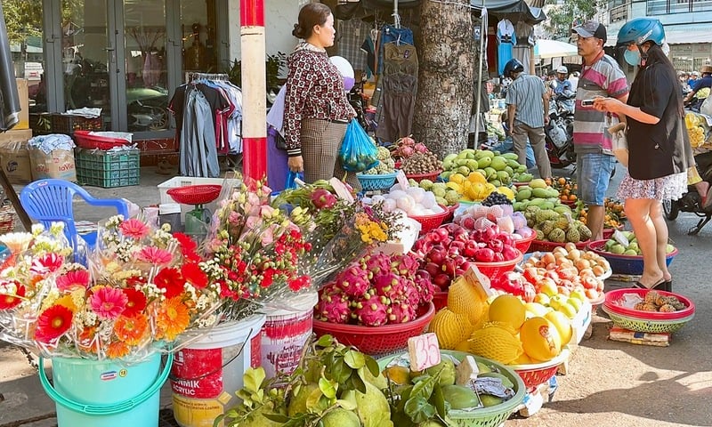 Cần Thơ: Rằm tháng Giêng hàng hóa dồi dào, thị trường ổn định