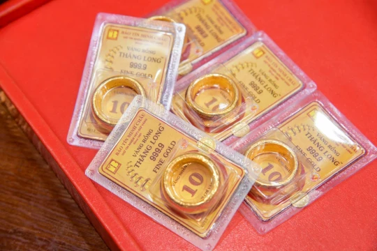 Giá vàng hôm nay 1/5/2026: Thị trường trong nước "nín thở" chờ tín hiệu mới từ Fed