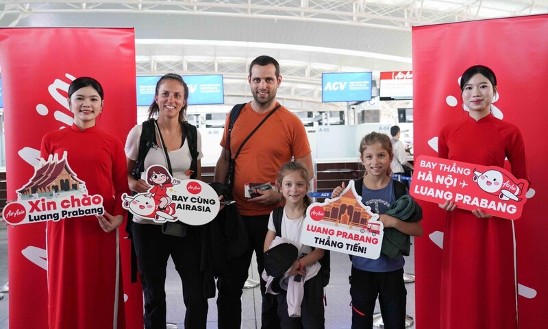 AirAsia chính thức khai trương đường bay mới Hà Nội - Luang Prabang