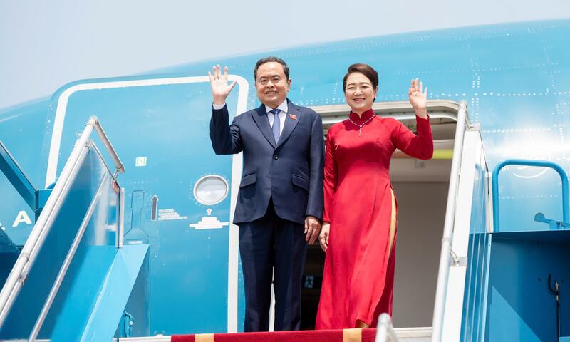 Chủ tịch Quốc hội lên đường tham dự AIPA-46, thăm chính thức Malaysia