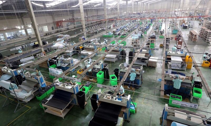 Đơn giản thủ tục hành chính, tạo thuận lợi thu hút, giữ chân nhà đầu tư