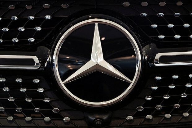 Tin công nghiệp quốc phòng 16/5: Mercedes-Benz sẽ sản xuất vũ khí