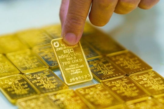 Dự báo giá vàng ngày mai 7/4: Chuyên gia nói khả năng giảm tiếp