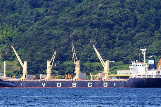 Vosco (VOS) có dấu hiệu rủi ro cao về thuế: Doanh thu nghìn tỷ nhưng lãi mỏng, chủ yếu nhờ bán tàu