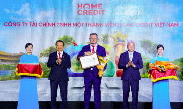 Home Credit lọt Top 10 Doanh nghiệp bền vững tiêu biểu lĩnh vực thương mại, dịch vụ