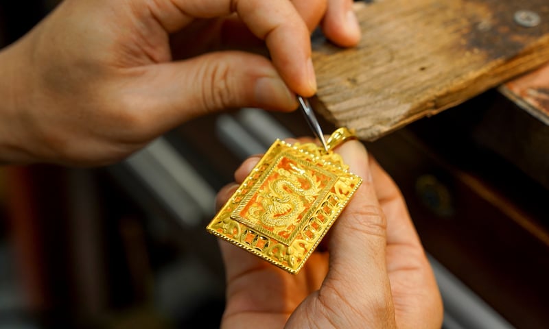 Giá vàng hôm nay ngày 20/2: Nối dài đà tăng