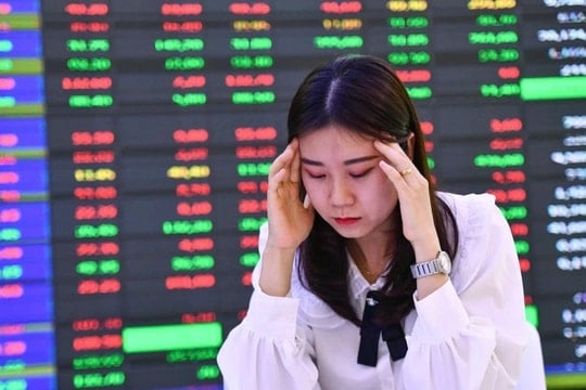 Kịch bản chứng khoán phiên sáng 12/11: Lực cầu yếu, VN-Index hồi phục hay gãy nền?