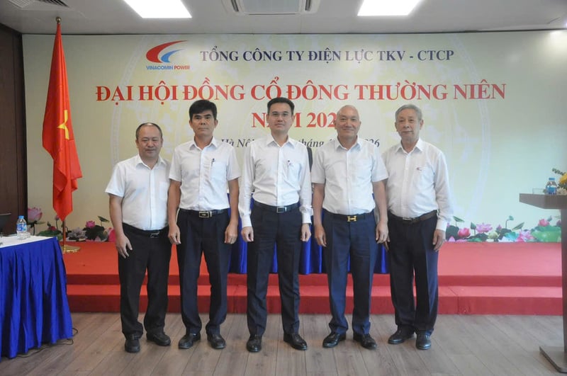 f2ce2cb0fb28724c7595adf01e738351.jpg