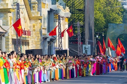 Bộ Chính trị ban hành Nghị quyết mới về phát triển văn hóa Việt Nam