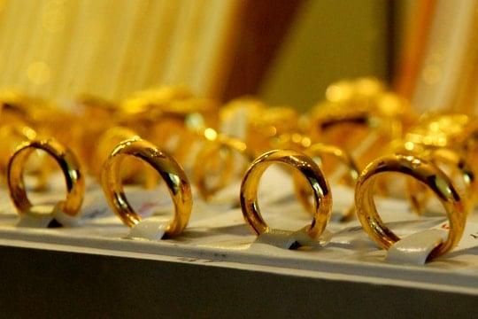 Giá vàng nhẫn hôm nay 12/11: Xu hướng chờ chốt lời