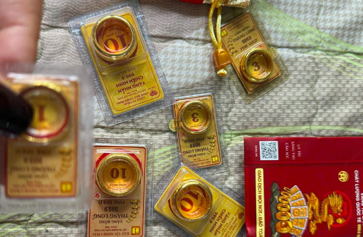 Có nên mua vàng vào ngày vía Thần Tài để rước tài lộc?