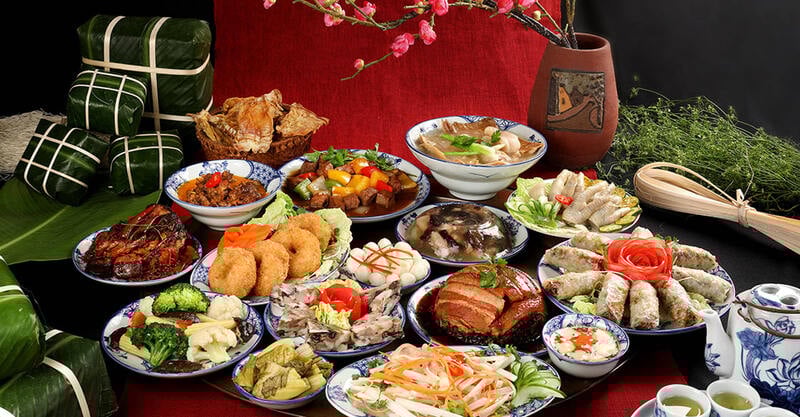 Mâm cỗ nấu sẵn được ưa chuộng ngày giáp Tết