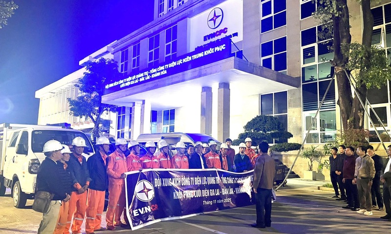 PC Quảng Trị: Nỗ lực khôi phục hệ thống điện do mưa lũ gây ra